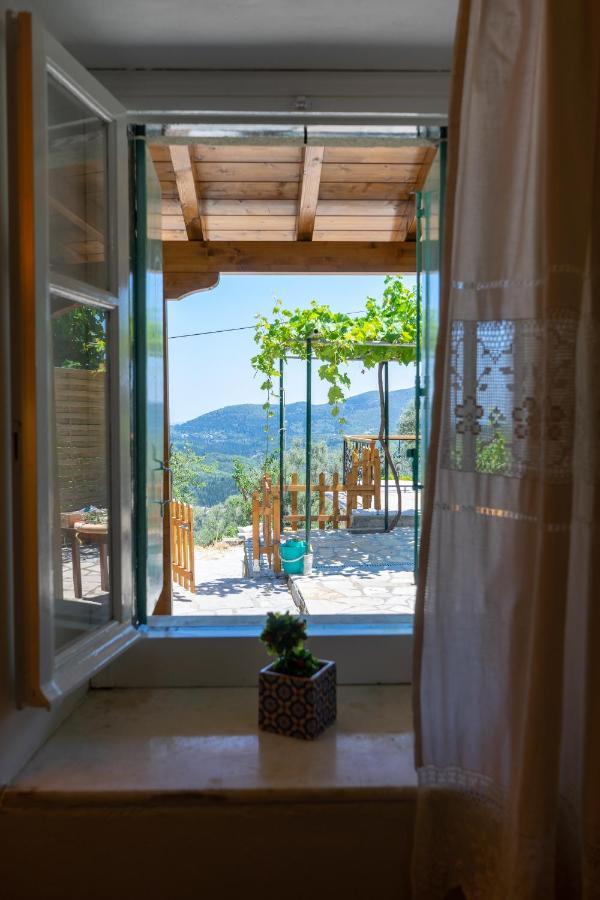 Kantounia Stonehouse Villa *